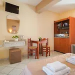 Hotel Makrina 2*