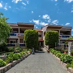 Makrina Hotel