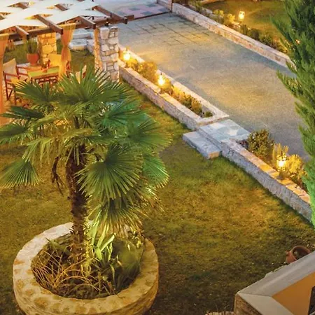 Makrina Hotel 2*