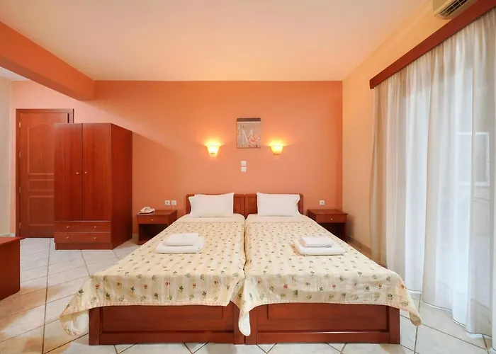 Hotel Makrina 2*