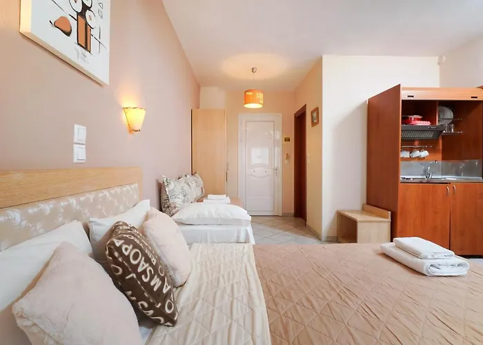 Hotel Makrina 2*