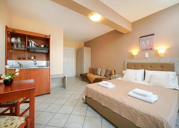 Makrina Hotel 2*