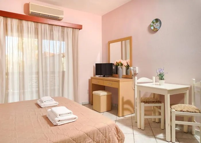 Makrina Hotel 2*