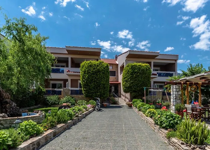 Makrina Hotel