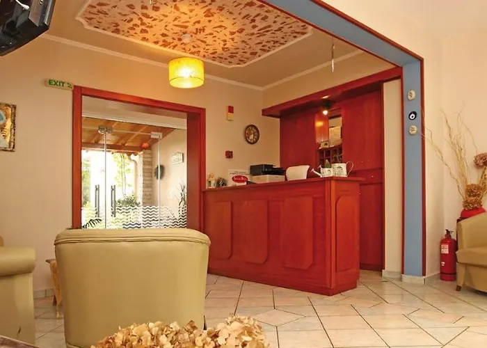 Hotel Makrina 2*